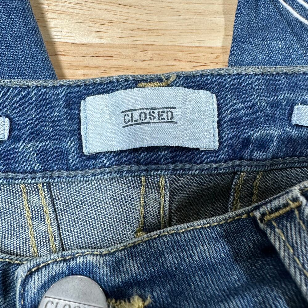 Closed NWT Skinny Pedal Pusher High Rise Jeans Mid Blue Size 24 Italy Distressed - Picture 4 of 12